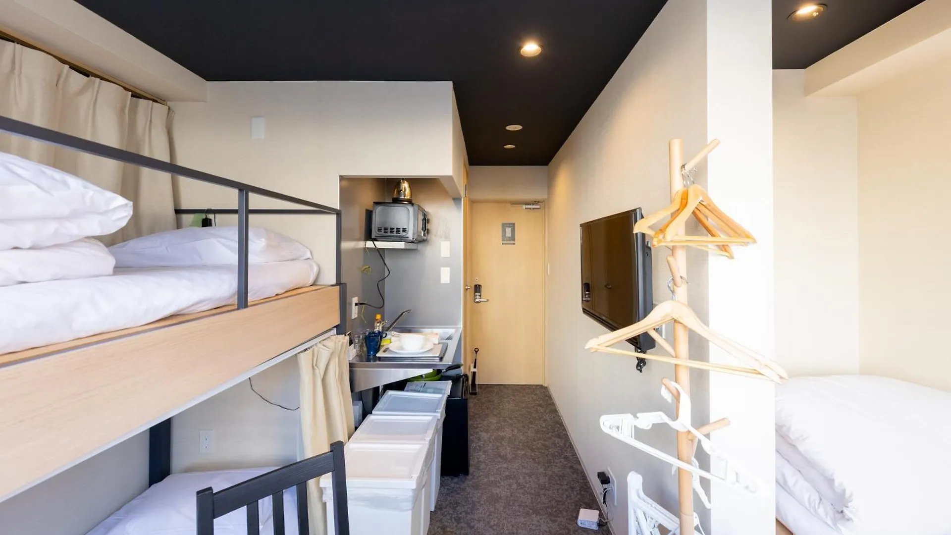 Hotel Hare Bare 3Min Walk From Kiba Station Tokio 0*,  Japón