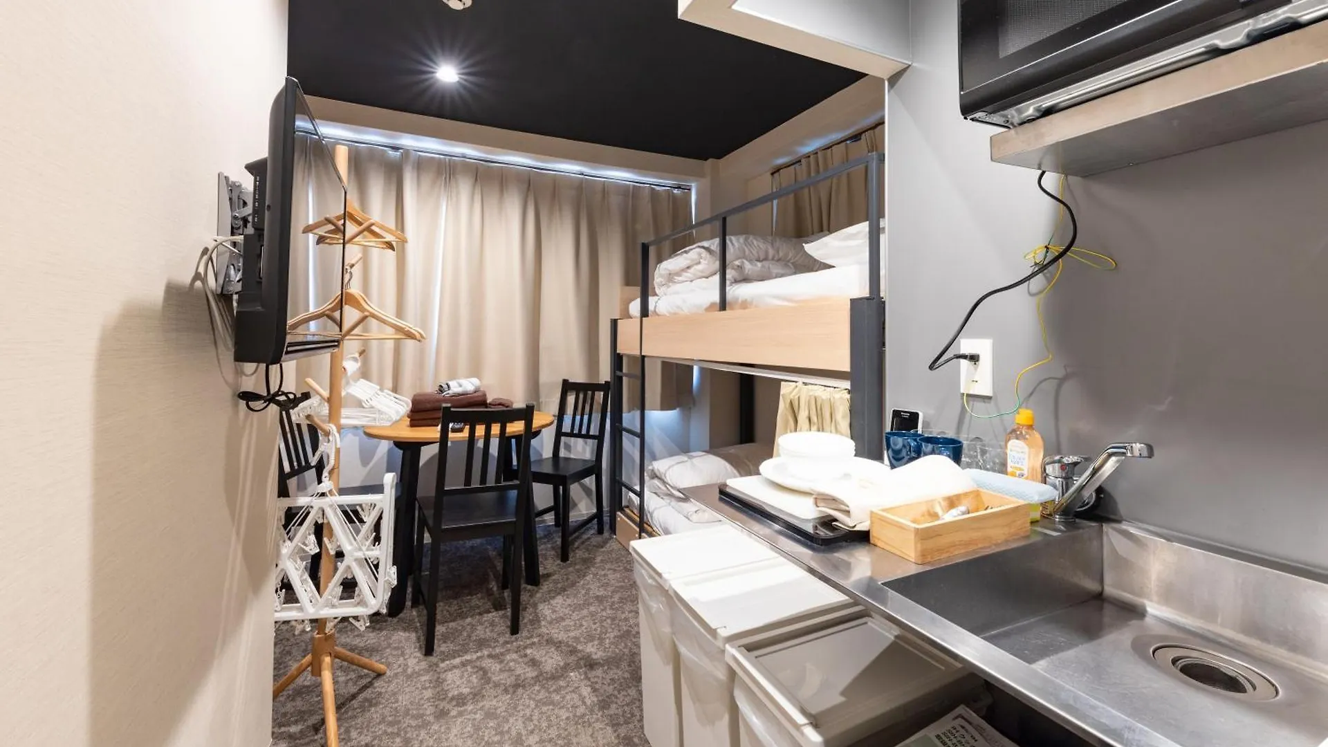 Hotel Hare Bare 3Min Walk From Kiba Station Tokio 0*,  Japón
